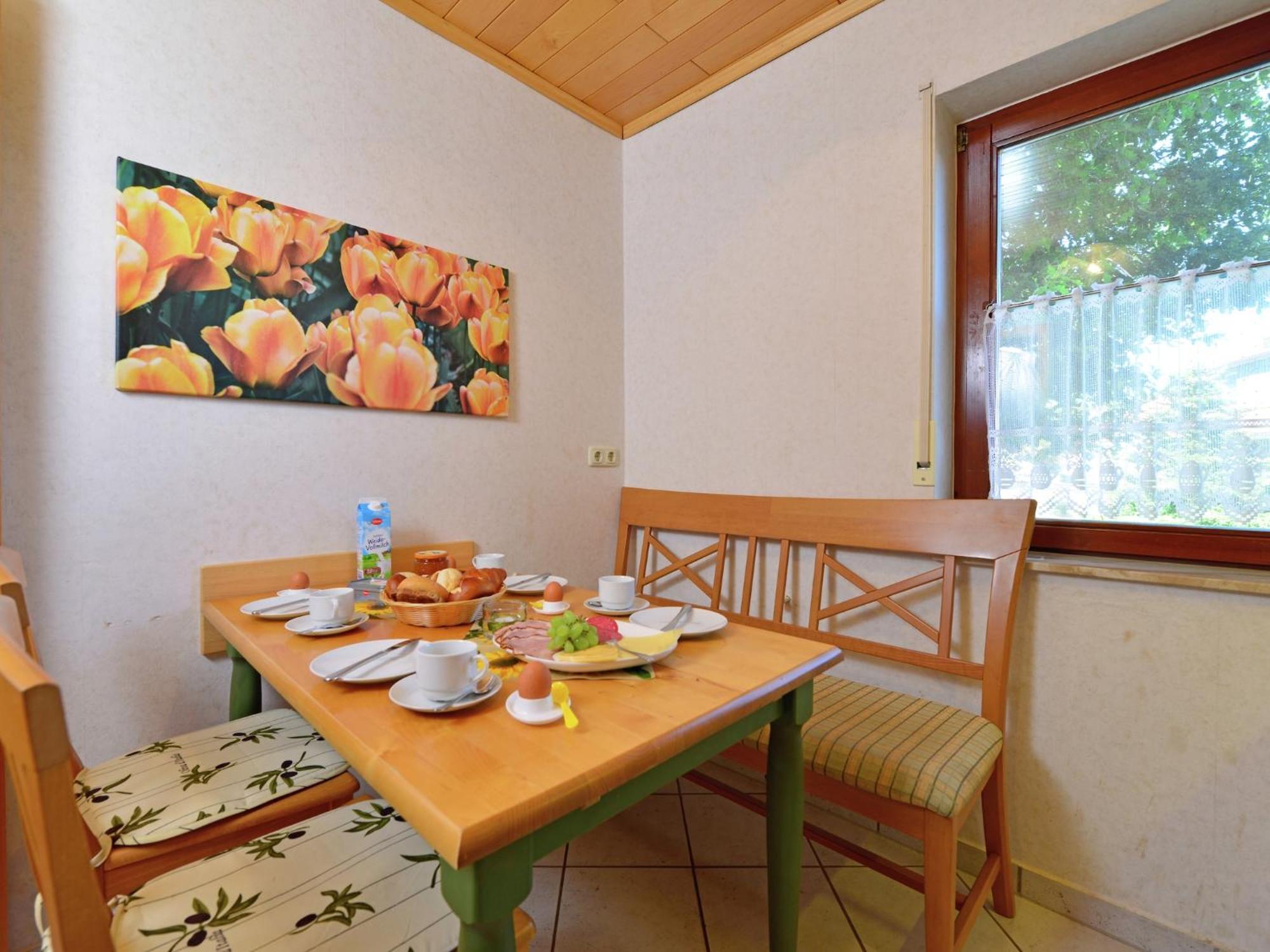 Quaint Apartment In Eimelrod Near Lake And Water Sports Willingen  Exteriér fotografie